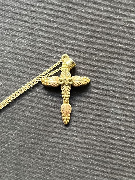 Lost & Found - Gold Cross : r/csun