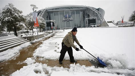 Record snowfall in Dallas-Fort Worth - Axios Dallas