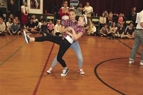 Spring Swing Line Dance Competition 的图像结果