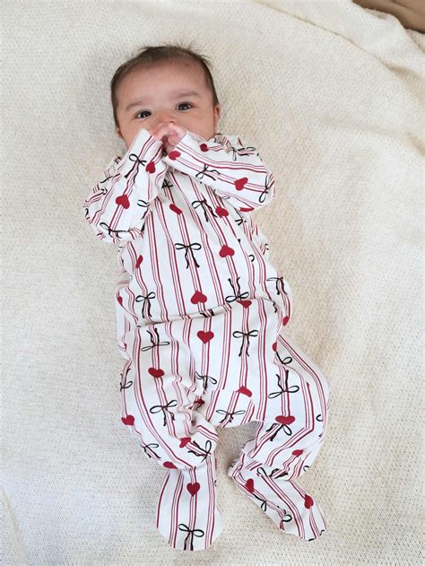 Baby Sleepsuits - Buy Softest Newborn Baby Sleepsuits Online in India