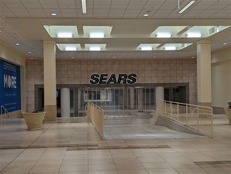 Macy S Maplewood Mall Closing at Lewis Bonnett blog