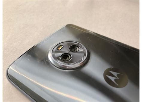 Moto X4 first impressions: A shiny new smartphone in the mid-range ...