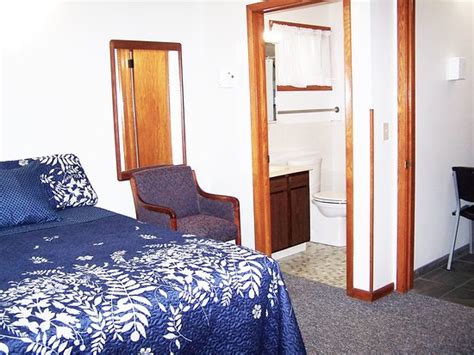 51 KITCHENETTE MOTEL (Janesville) - Hotel Reviews & Photos - Tripadvisor