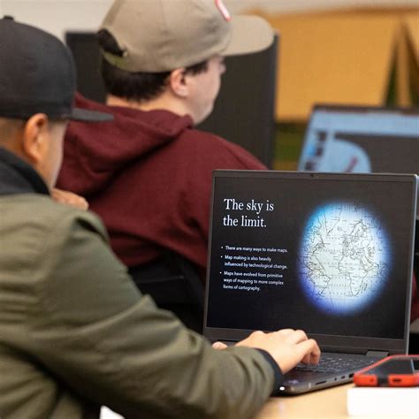 Geographic Information Systems Programs 的图像结果