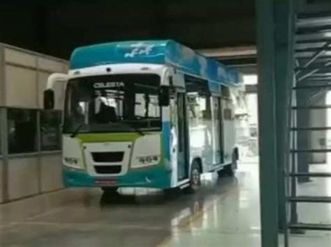 India's first hydrogen fuel cell bus unveiled in Pune - India's first ...