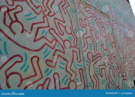Keith Haring`s Mural Against AIDS Together We Can Stop AIDS, 1989. El ...