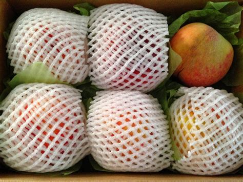 Summer Peaches from Oregon's The Fruit Company - Outnumbered 3 to 1
