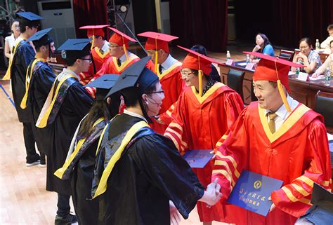 中国科大举行2021年毕业典礼暨学位着装授予仪式-中国科大新闻网