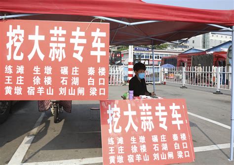 33年，便民车队用爱心拭亮城市“流动名片”_中国江苏网