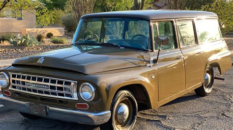 International Harvester Travelall - 3rd Gen Market - CLASSIC.COM