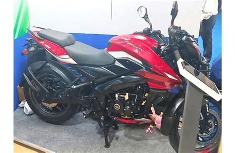 Ethanol powered Bajaj Pulsar NS160 showcased | Autocar Professional