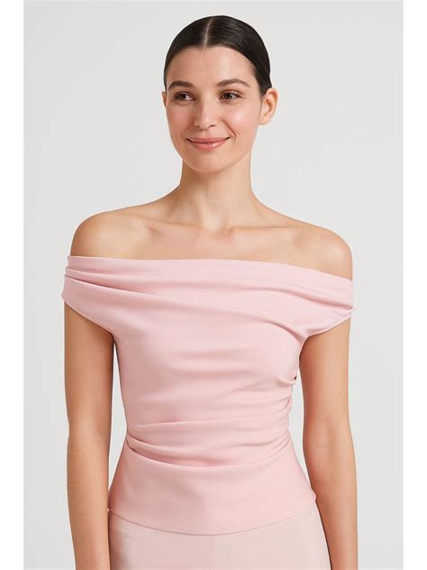 Buy Trending Tops for Women With Diverse Collection Online in India