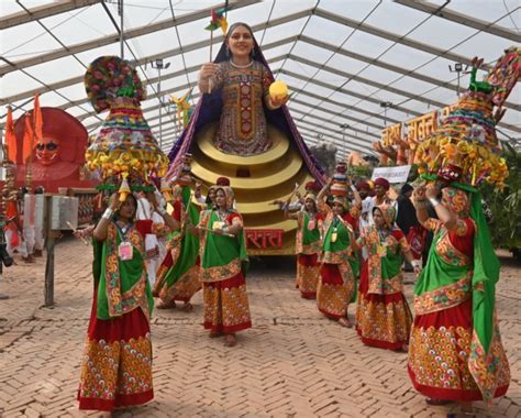 Press Release:Press Information Bureau