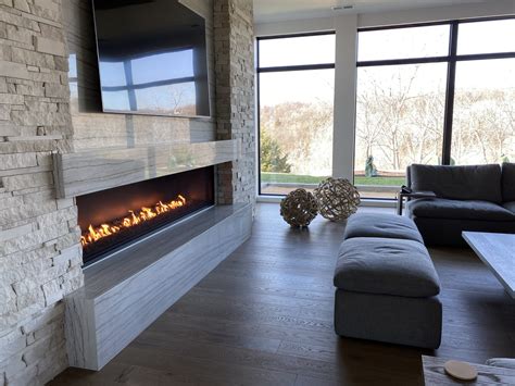 Linear Natural Gas Fireplaces | Modern Fireplaces by Acucraft