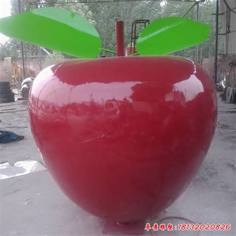 不锈钢头顶苹果镜面景观雕塑-佳鸿雕塑厂