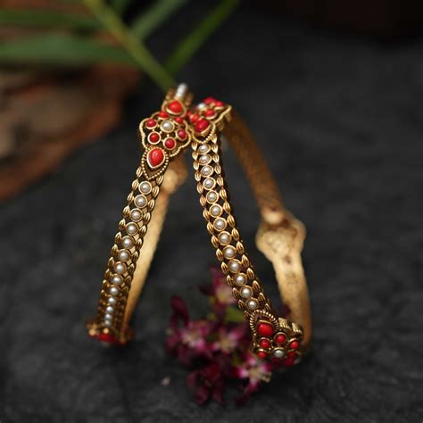 Kirti Antique Bangles
