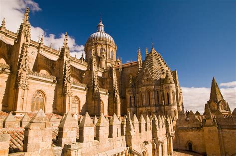 10 Beautiful Cathedrals in Spain You Should Check out
