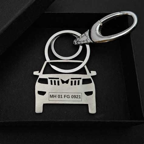 Personalised Mahindra Bolero Neo Keychain - Custom Gift – Foundation Gift