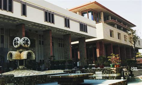 क्या व्यभिचार के आरोपों को साबित करने के लिए सबूत जुटाने के पत्नी के ...