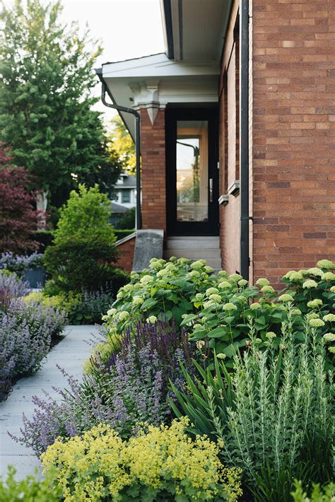 Modern Midwest Landscape Design in Oak Park, IL | Elements ...