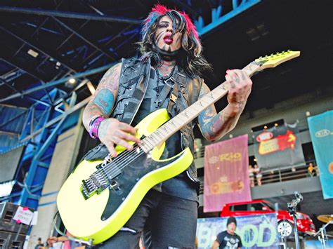 Dahvie Blood On The Dance Floor