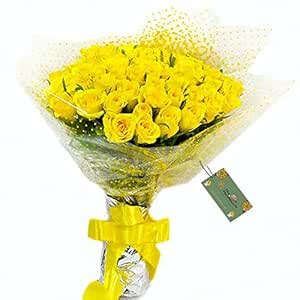 The FloralMart® Fresh Flower Bouquet of 50 Yellow Roses in Cellophane ...