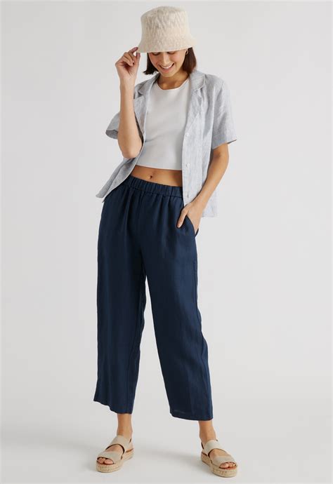 Best Linen Pants for Women: Stay Cool on Your Summer Vacation
