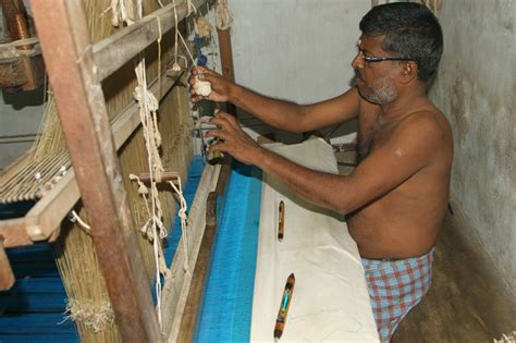 D'source Weaving Process | Silk Weaving - Kanchipuram | D'Source ...