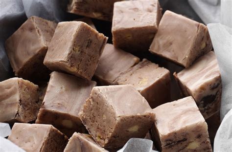 Easy Chocolate Fudge | Dessert Recipes | GoodtoKnow