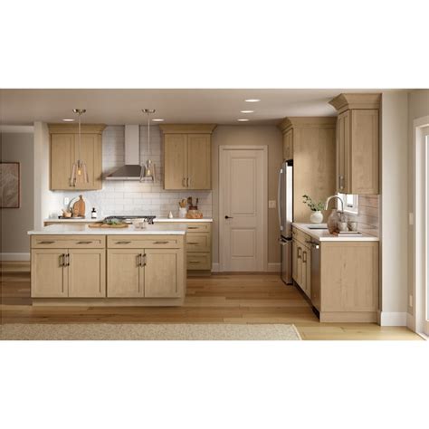 Diamond Express Jamestown 18-in W x 39-in H x 12-in D Coastline Brown ...