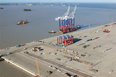 Russia Places Order For Liebherr Container Cranes - VesselFinder