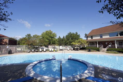 Spinnaker Court - 3685 St Thomas Blvd Indianapolis, IN 46214 ...