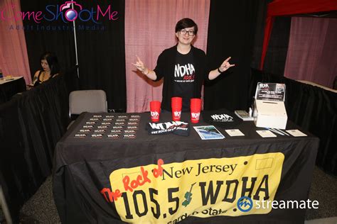 Exxxotica Edison NJ 2018 Porn Fan Convention