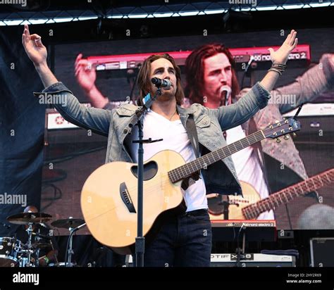 Jake Owen at Dierks Bentley's 8th Annual "Miles & Music for Kids ...