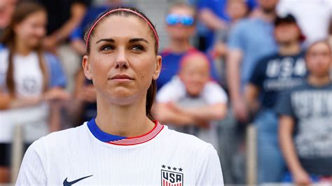 Alex Morgan Soccer Model 的图像结果