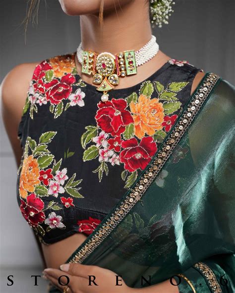 MIDNIGHT ROSETTE CLASSIC SLEEVELESS BLOUSE – Store No.6