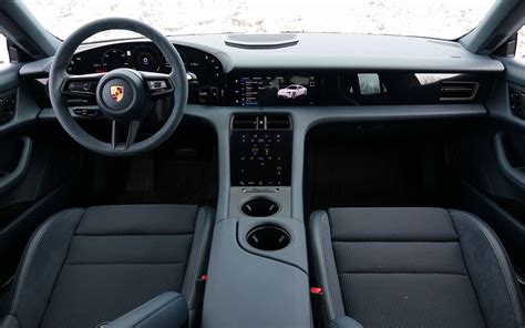 Porsche Taycan 4S 2021 : prodigieuse et imparfaite - 3/37