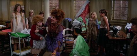 Annie 1982 Miss Hannigan: Why Carol Burnett Was the Best Part of a ...