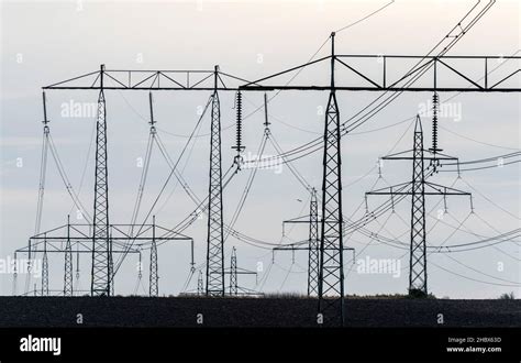 Electricity Power Lines 的图像结果