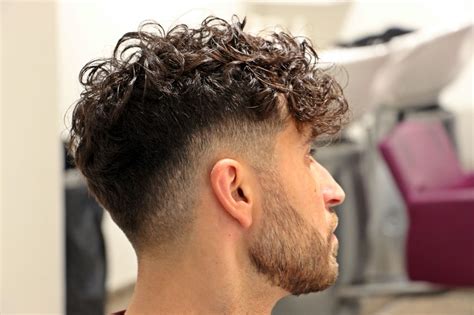 Curly undercut 30 modern curly hair undercut for men – Artofit