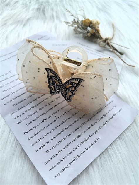 Butterfly Hair Clip | Savana | Bestsellers