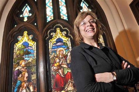 Darla Sloan, 41 ans: parcours d'une petite fille défectueuse