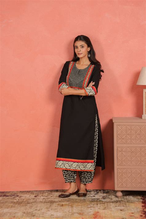 Black Cotton Dobby Kurta Set with Kantha Embroidery | Ekohum