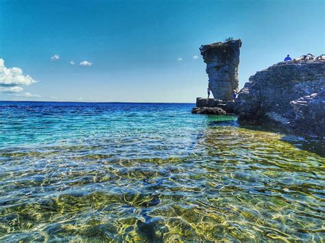 Bruce Peninsula Boat & Hike: Day Tour from Toronto, Travelling Chicken ...