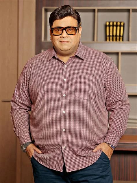 Men Plus Size Sangria Pink Self Design Casual Shirt – bigbanana