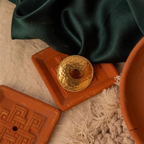 Chandrama Brooch – Lil Sherpa Jewelry