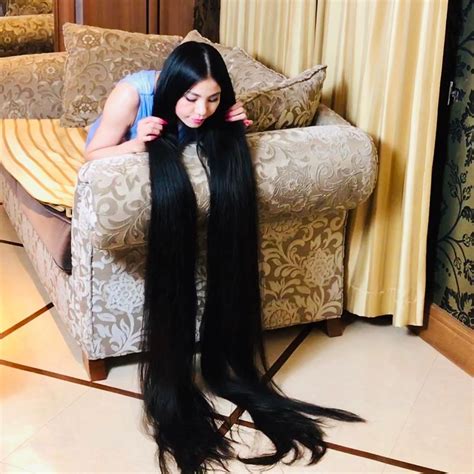 Rin🔔Super Hair🦋 on Instagram: “There's a sofa and long hair🦋🖤 # ...