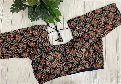 Padded Readymade Blouse (Size upto 40) – Miriyam.Store