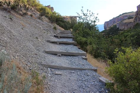 gjhikes.com: Dry Canyon/Big Baldy