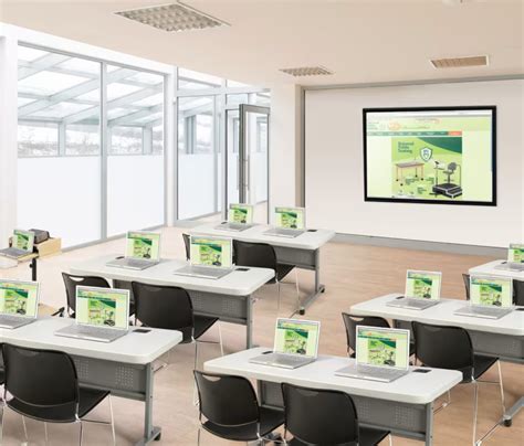 Computer Lab Cubicle 的图像结果